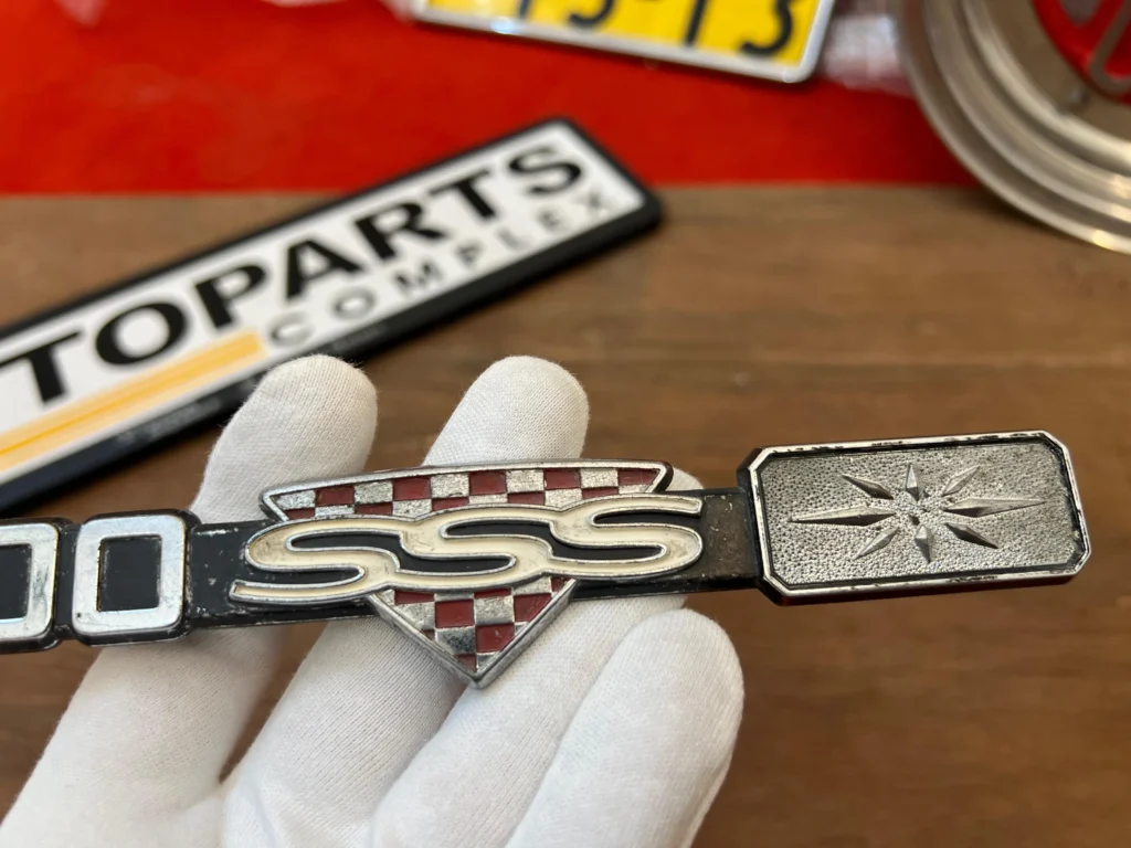 Datsun 810 1977 - 1981 1800SSS badge4