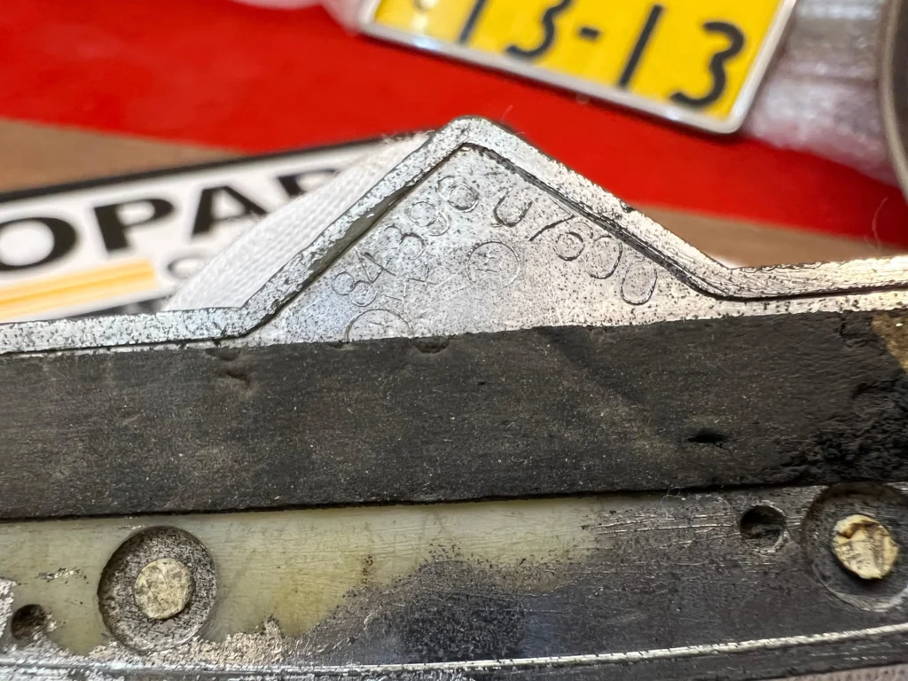 Datsun 810 1977 - 1981 1800SSS badge5