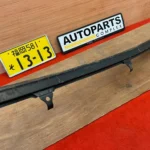 Hilux 1981 1982 1983 2WD front bumper filler lip3