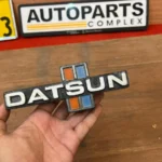 NISSAN DATSUN 720 TRUCK PICK UP FRONT GRILLE EMBLEM BADGE 2