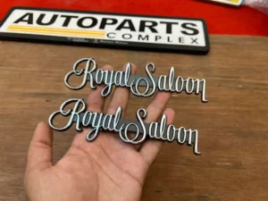 Toyota Crown 1983 - 1987 Royal Saloon emblem badge1