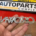 Toyota Crown ms120 gs120 1983 - 1987 badge 4