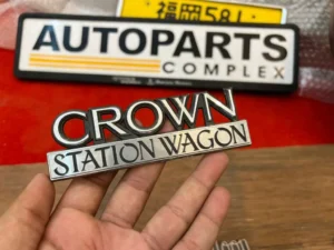 Toyota Crown ms120 gs120 1983 - 1987 wagon badge1