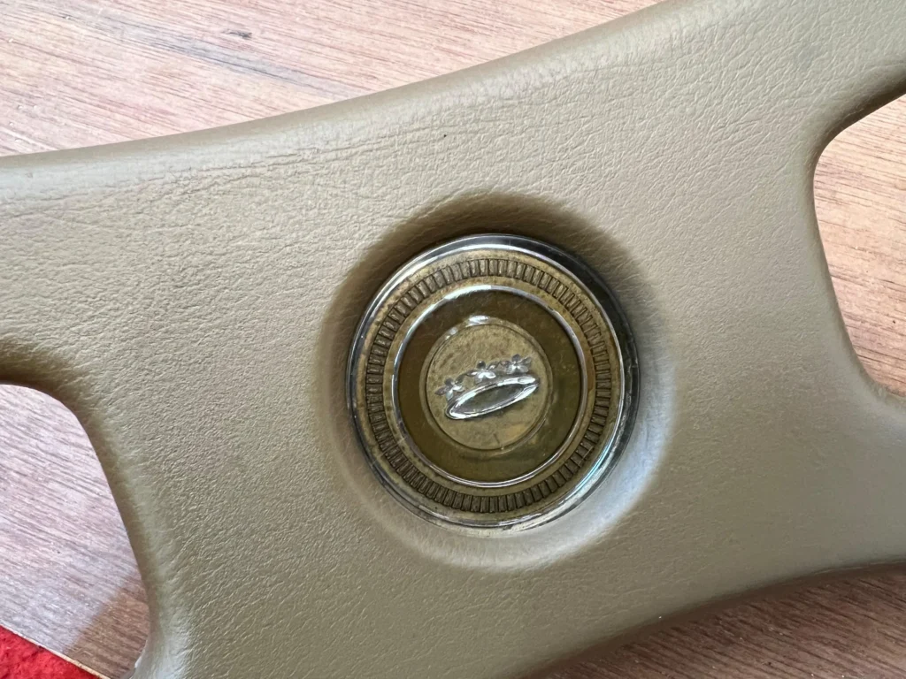 Corolla 1975 1976 1977 1978 SR 4 spokes steering wheel (6)