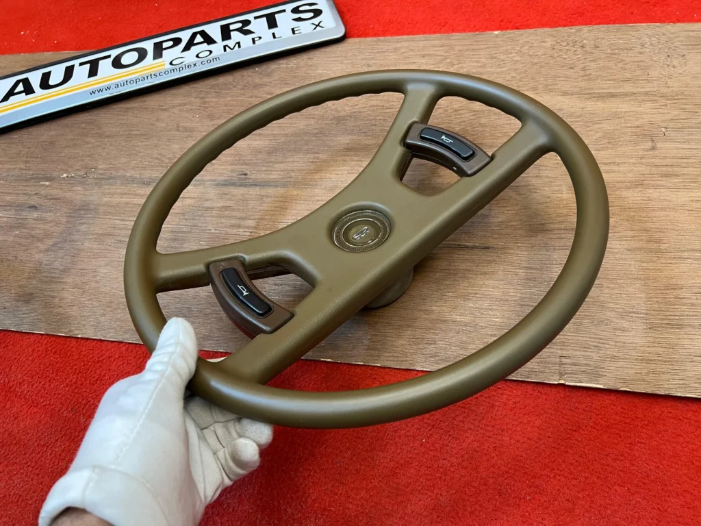 Corolla 1975 1976 1977 1978 SR 4 spokes steering wheel (7)