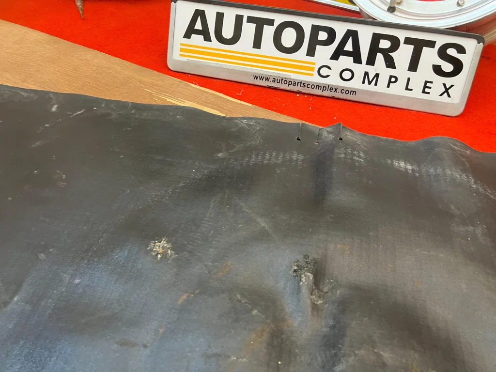 Corolla 1975 - 1979 ke30 Te31 Trunk mat OEM14