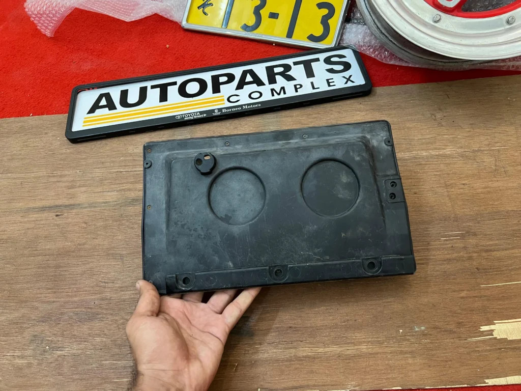 Corolla Ke30 Ke35 Ke36 glove compartment door (5)