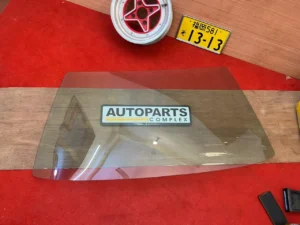 Corolla Ke70 front windshield 2