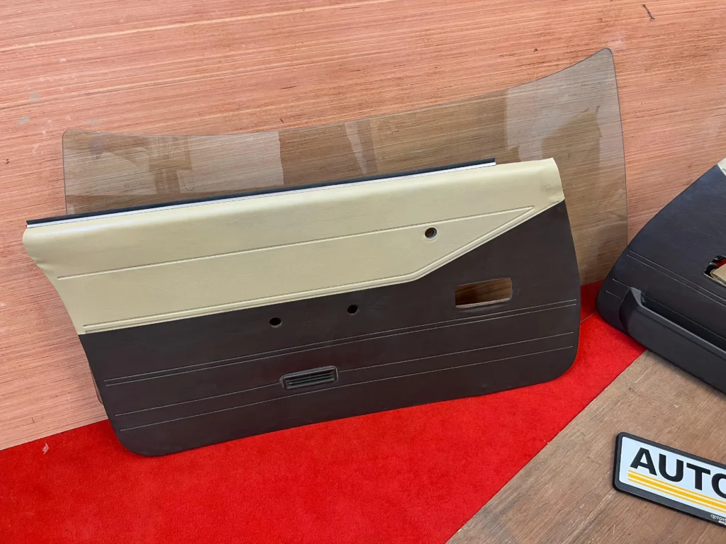 Corolla Te72 2-Door OEM door cards L+R (6)