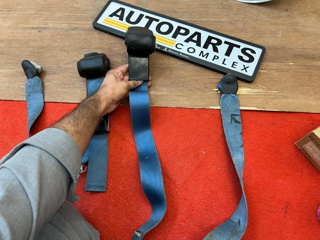 Corona #RT80 #RT81 #RT83 #RT84 Blue Seat belts4