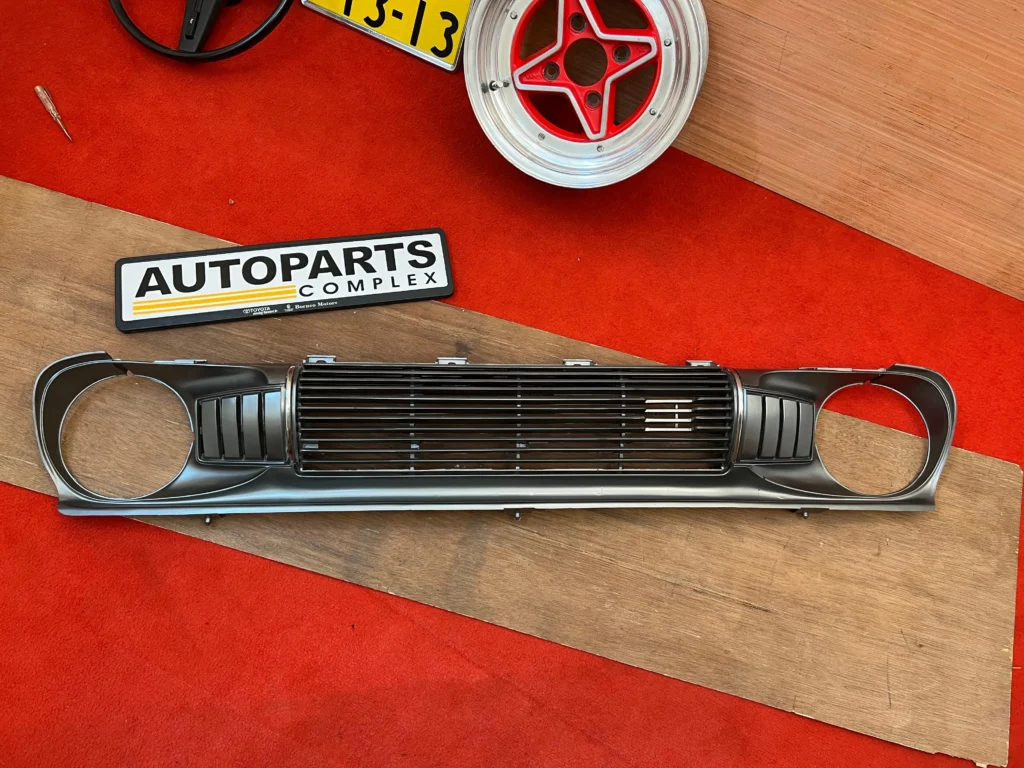 Datsun 120y B210 JDM front grille 1