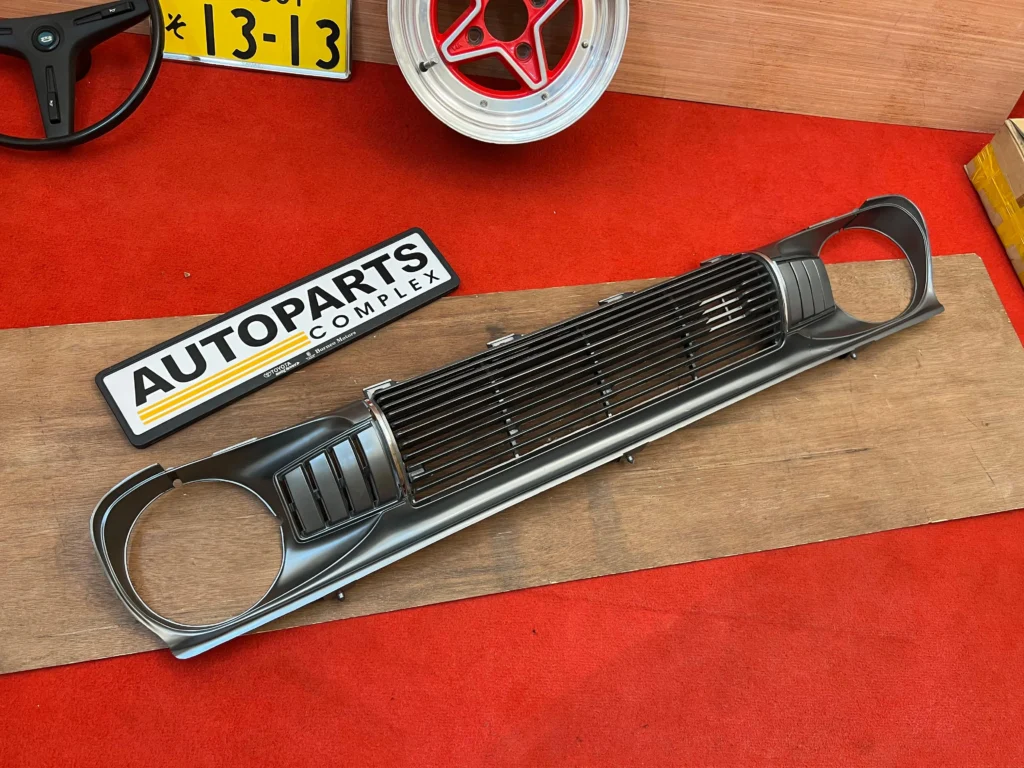 Datsun 120y B210 JDM front grille 3
