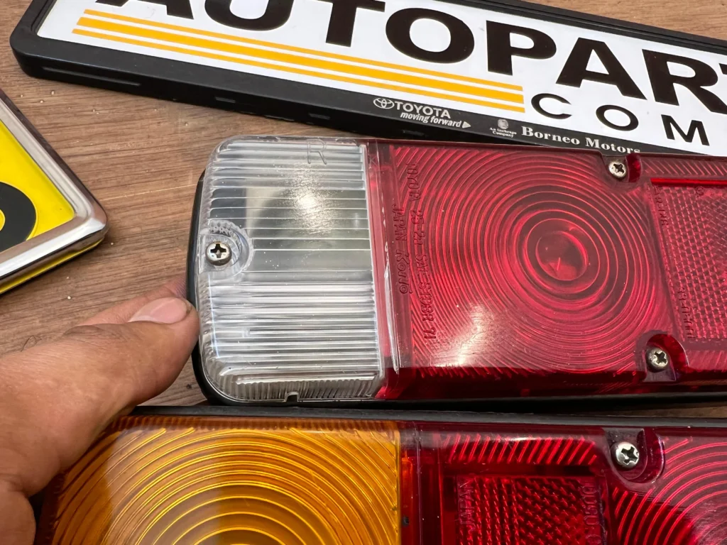 FJ40 BJ40 FJ45 Land cruiser taillights.5