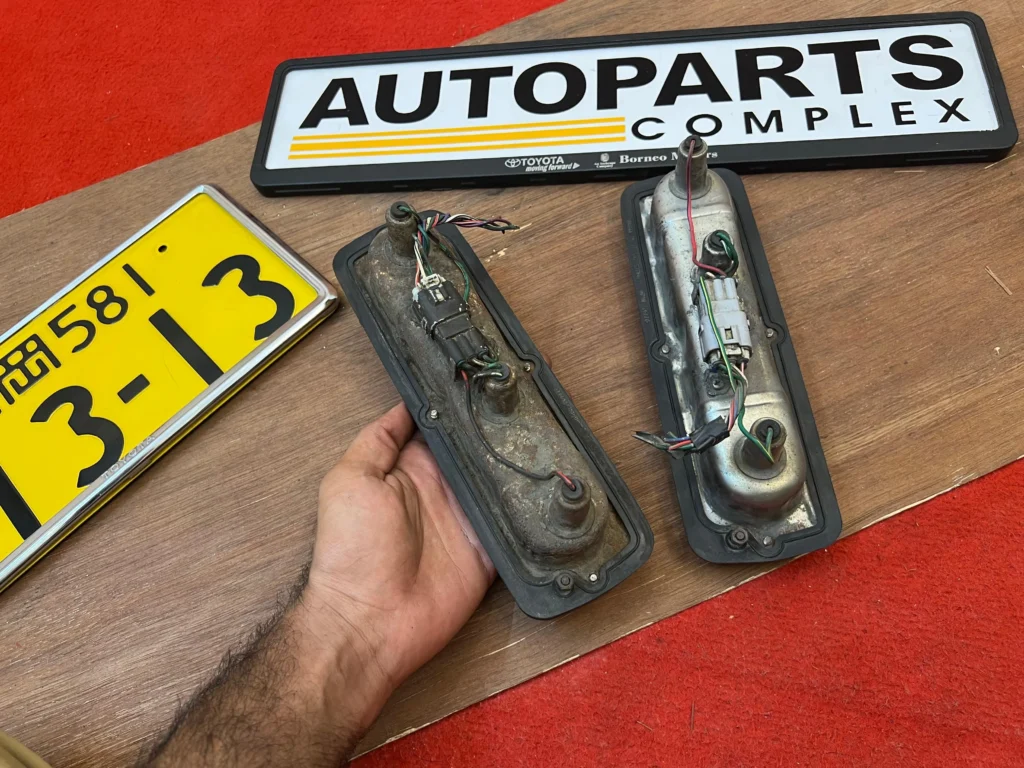 FJ40 BJ40 FJ45 Land cruiser taillights.8