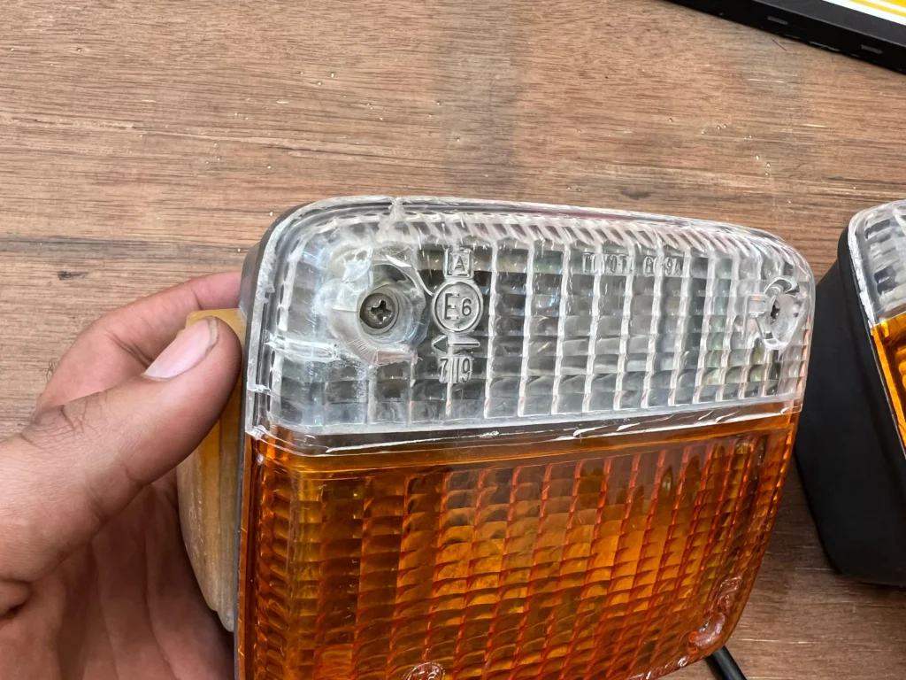 FJ40 FJ45 BJ40 BJ41 Land cruiser fender indicators pair3