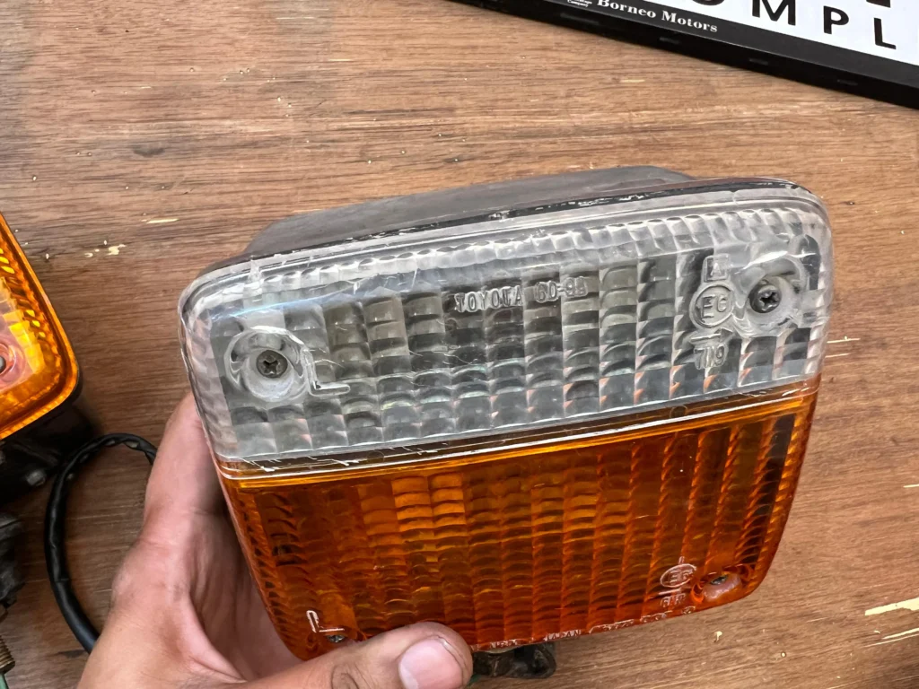 FJ40 FJ45 BJ40 BJ41 Land cruiser fender indicators pair4