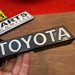 Hilux pickup 1982 1983 4WD grille Toyota badge RN30 Rn40 ln46 (6)