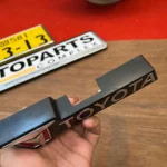 Hilux pickup 1982 1983 4WD grille Toyota badge RN30 Rn40 ln46 (7)