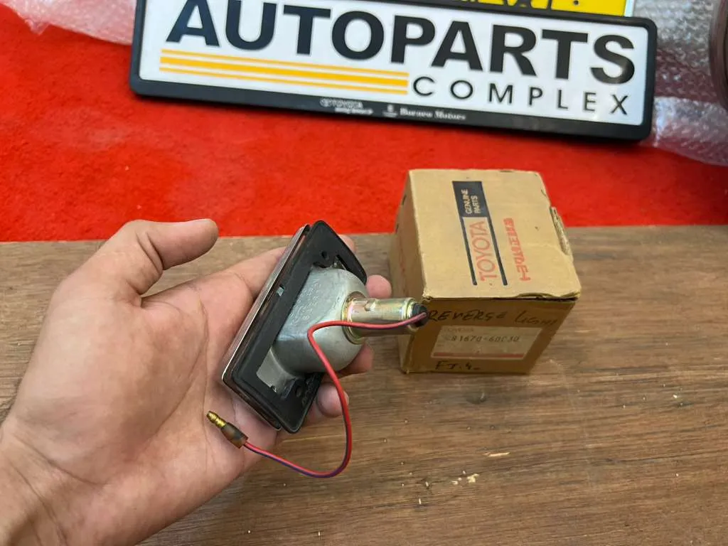 LAND CRUISER 1969 - 1973 FJ40 FJ55 OEM REVERSE LIGHT5