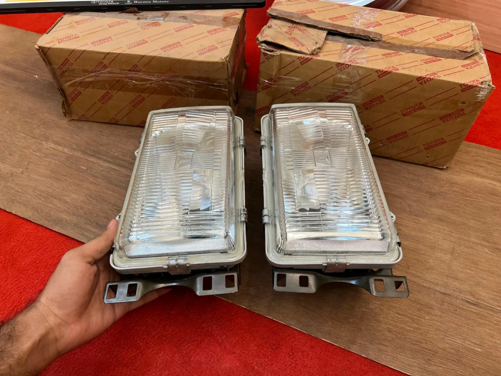 NOS OEM JDM KE70 Corolla 1982 headlights pair6