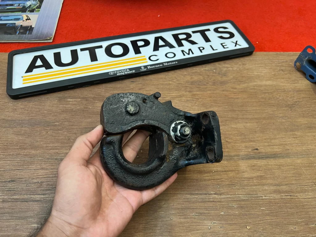 Pintle Hitch tow hook (1)