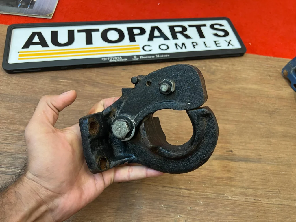 Pintle Hitch tow hook (2)