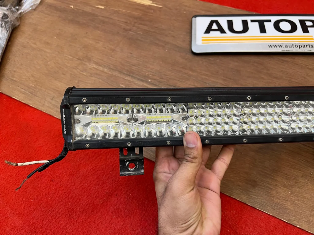 Roof mounted bar for SUVs (8)