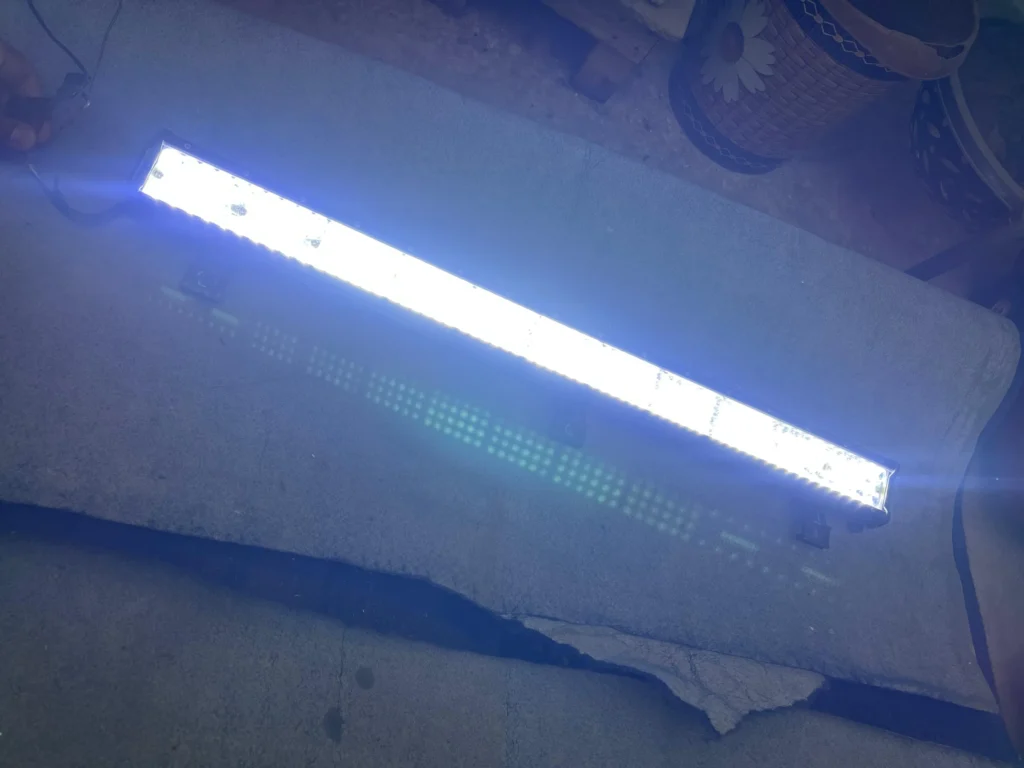 Roof mounted bar for SUVs (6)