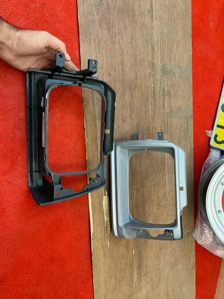 Starlet KP60 KP61 Mk3 headlight bezels pair 5
