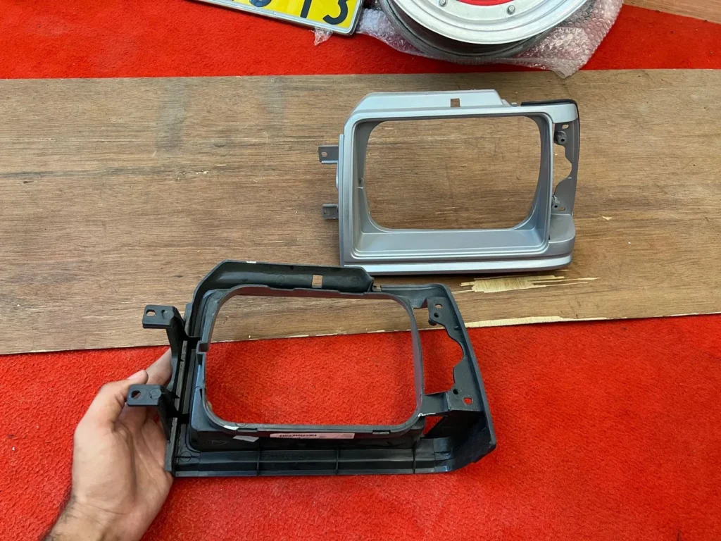 Starlet KP60 KP61 Mk3 headlight bezels pair 6