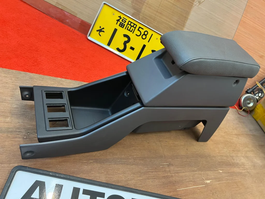 Toyota 1984 - 1988 4runner Pickup OEM Center armrest Console8