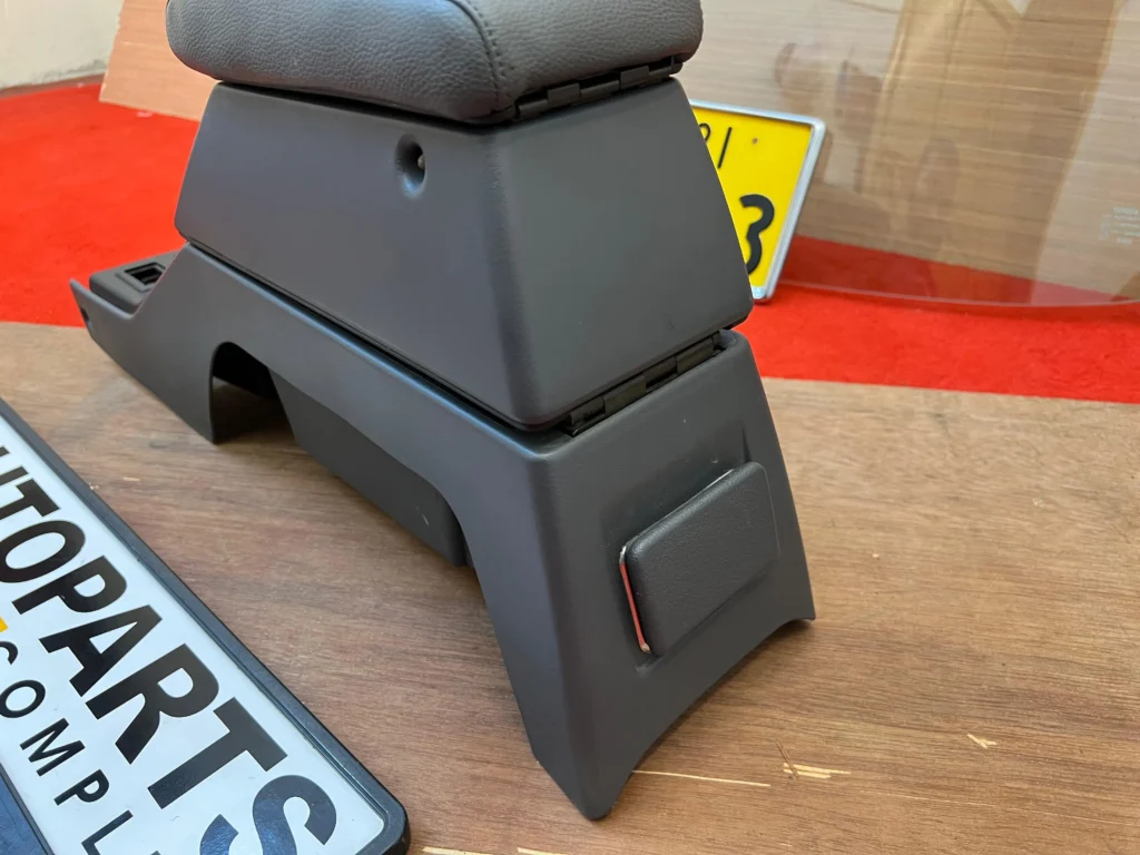 Toyota 1984 - 1988 4runner Pickup OEM Center armrest Console9