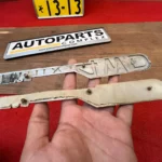 Toyota Hilux 1980 - 1983 rn36 rn46 ln46 rn35 4WD fender badges pair (6)