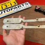 Toyota Hilux pickup 1979 - 1983 RN30 RN40 4WD fender badges (6)