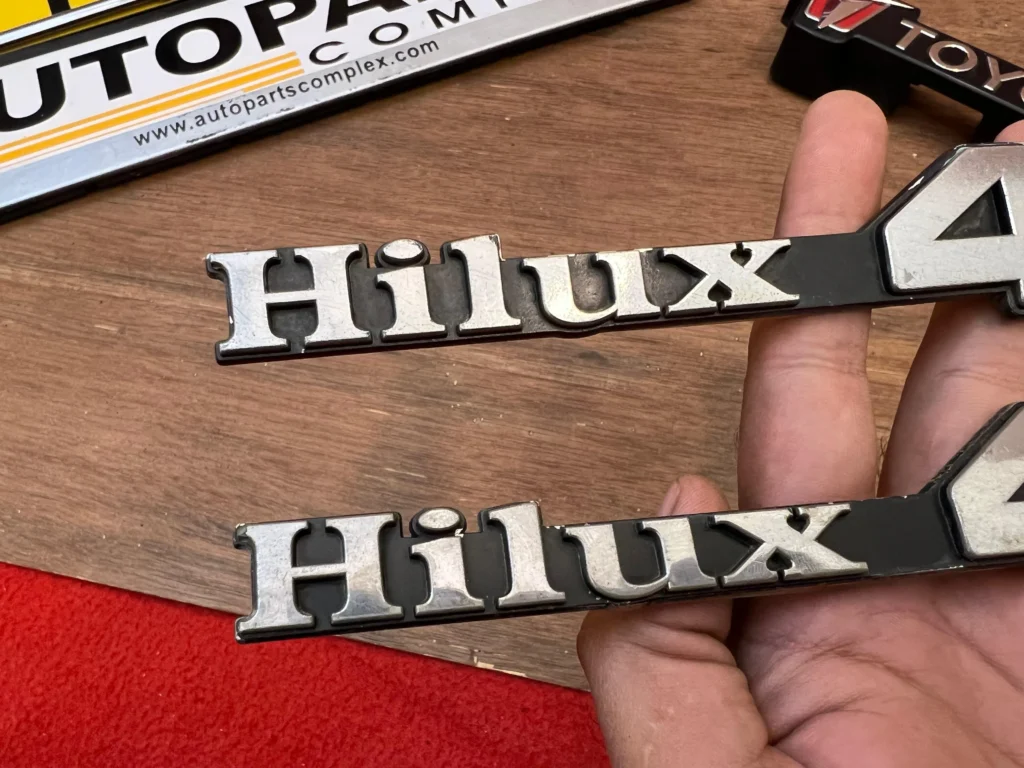 Toyota Hilux pickup 1979 - 1983 RN30 RN40 4WD fender badges (7)