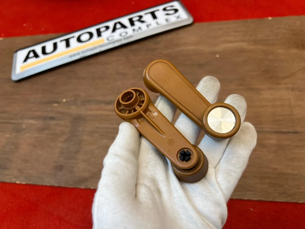 Window crank handles for corolla ke30 te31 ke35 te51 2-door (2)