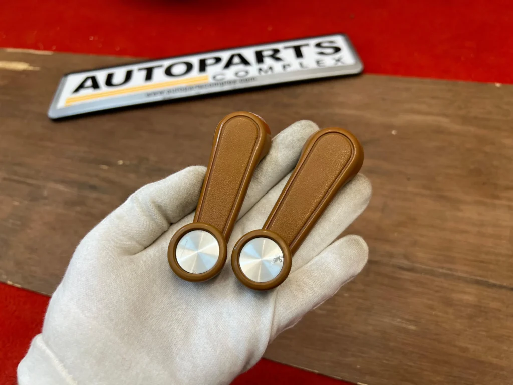 Window crank handles for corolla ke30 te31 ke35 te51 2-door (6)