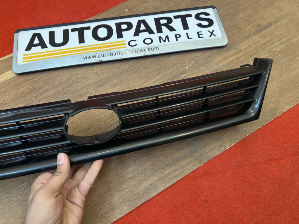 Ae100 Ae101 wagon grille OEM used (4)