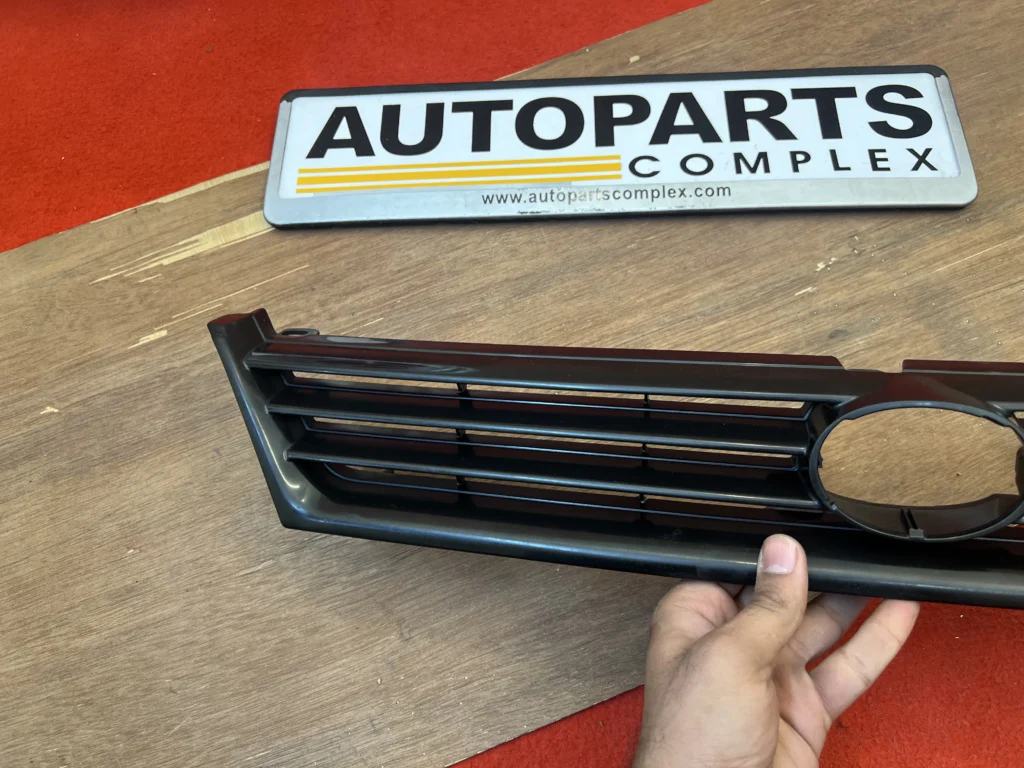 Ae100 Ae101 wagon grille OEM used (5)