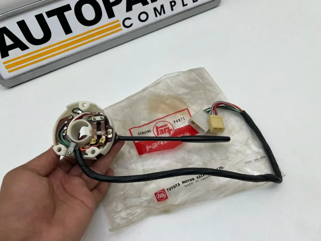 Corolla 1971 - 1974 TE21 TE27 TE28 TE26 LHD indicatorblinker switch assy (7)
