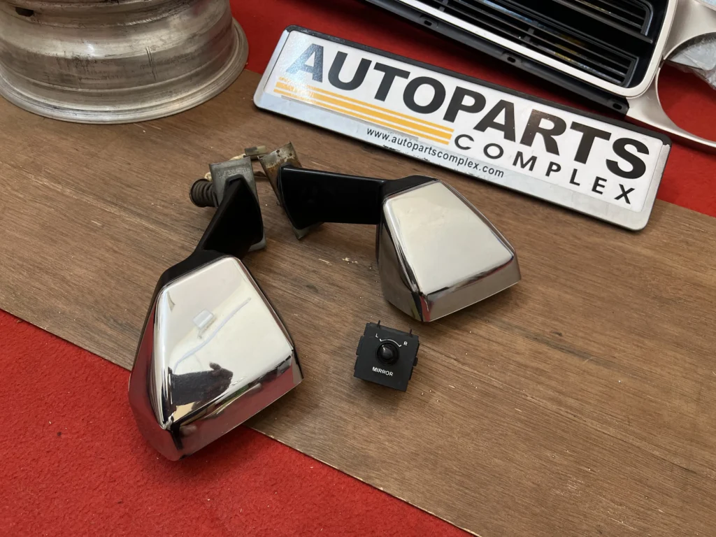 Corolla 1980 - 1982 ke70 JDM fender mirrors with switch (2)