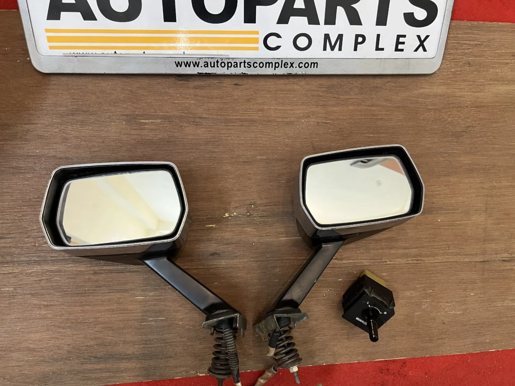 Corolla 1980 - 1982 ke70 JDM fender mirrors with switch (9)