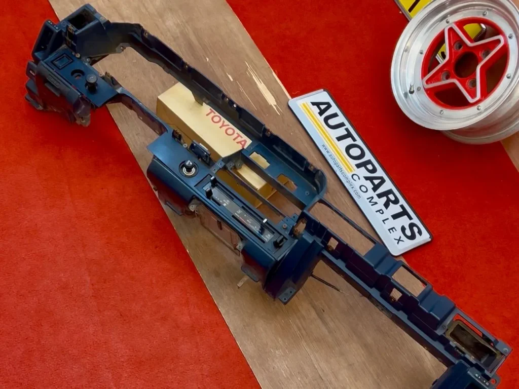 Corolla 1980 - 1983 LHD dashboard frame assembly in blue (6)