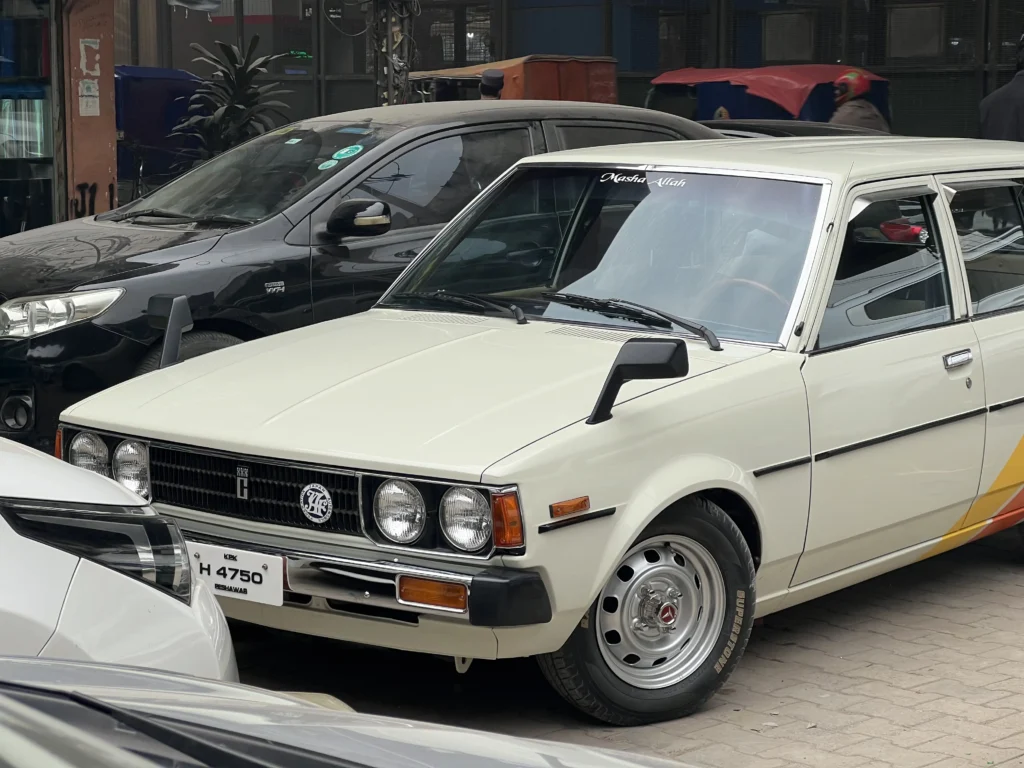 Corolla ke70 Te72 XXX C Quadlights grille badge (2)