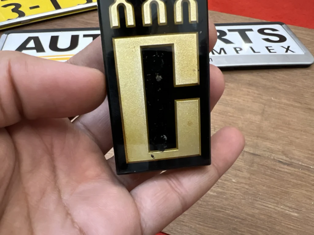 Corolla ke70 Te72 XXX C Quadlights grille badge (5)