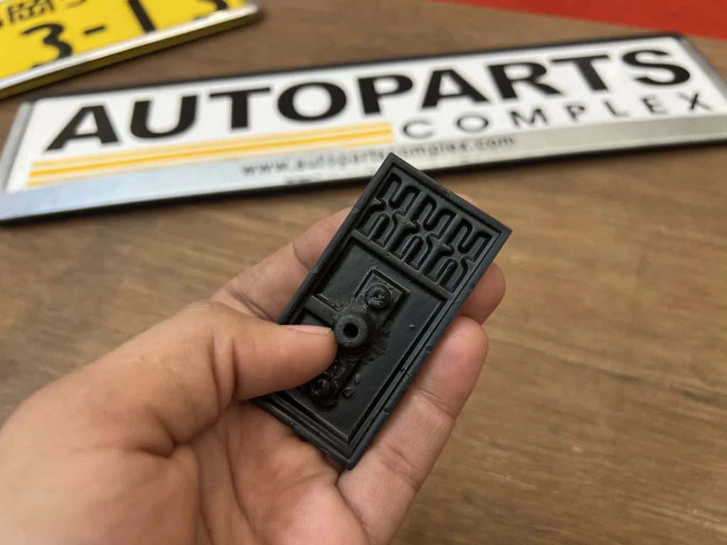 Corolla ke70 Te72 XXX C Quadlights grille badge (6)