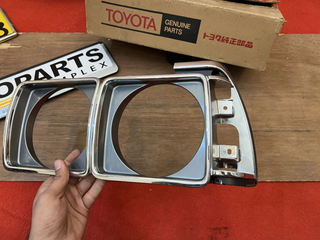 Corona 1979 1980 1981 RT130 Tt130 NOS OEM headlight bezels left side (3)