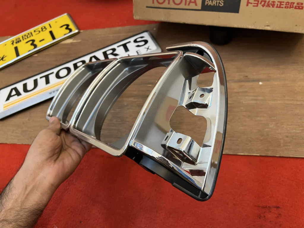 Corona 1979 1980 1981 RT130 Tt130 NOS OEM headlight bezels left side (5)