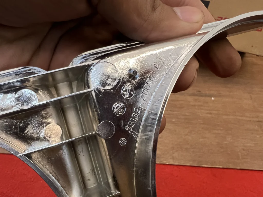 Corona 1979 1980 1981 RT130 Tt130 NOS OEM headlight bezels left side (7)