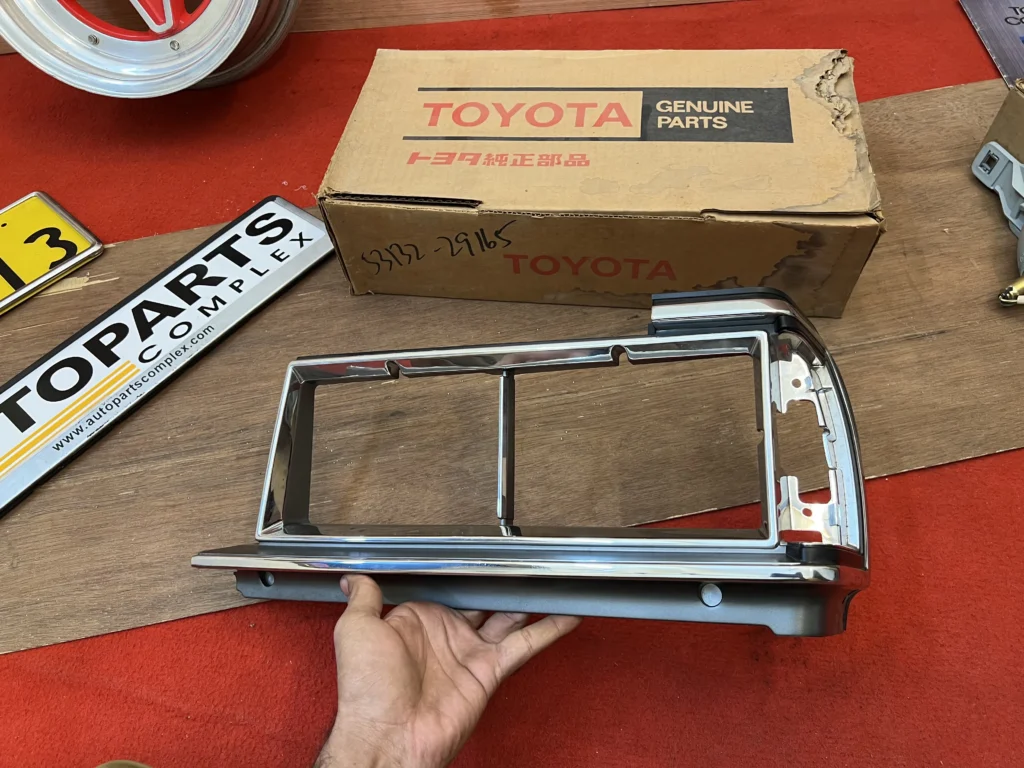 Corona 1979 1980 1981 RT130 Tt130 NOS OEM headlight bezels left side (8)